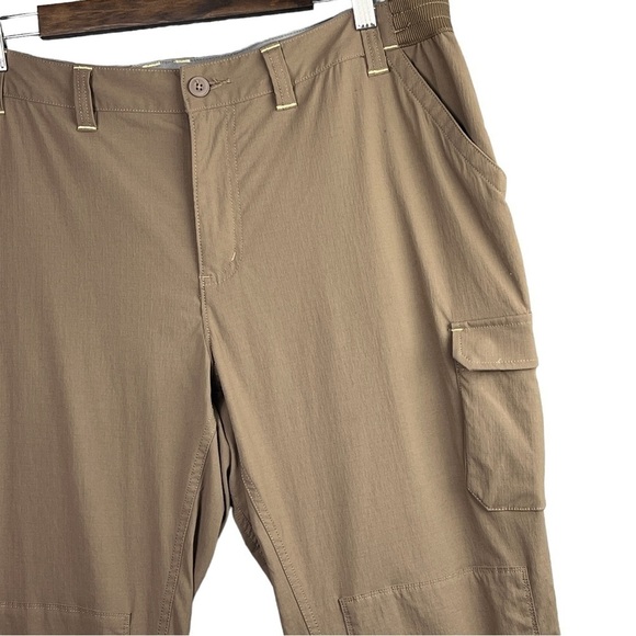 Duluth Trading Men's Nylon Cargo Pants Tan/Brown Elastic Waist Size 18x33 - Picture 2 of 9